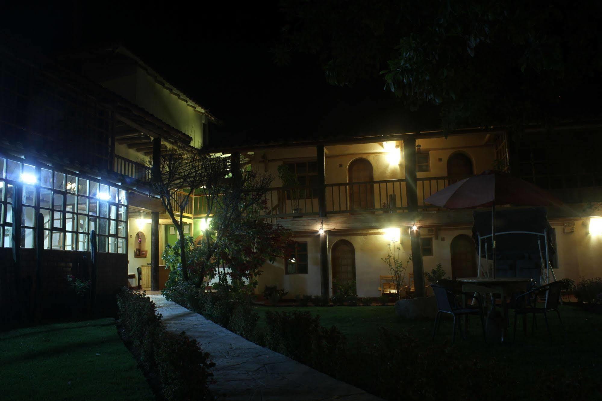 Hotel Iorana Urubamba Exterior foto